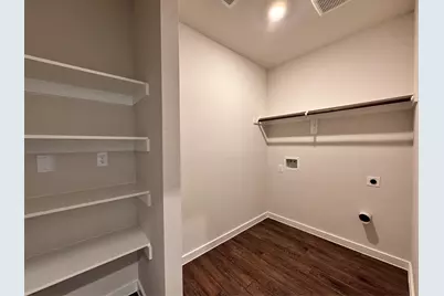 111 County Road 5102B, Cleveland, TX 77327 - Photo 11