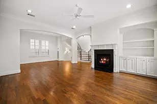 1918 W Bell St, Houston, TX 77019 - Photo 11