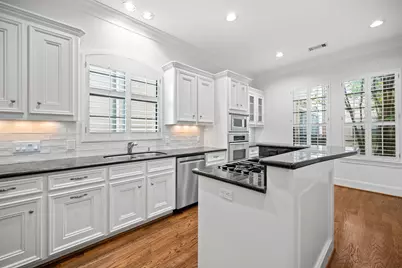 1918 W Bell Street, Houston, TX 77019 - Photo 23