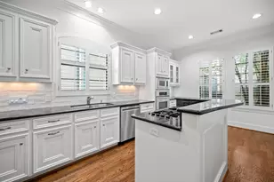 1918 W Bell St, Houston, TX 77019 - Photo 23