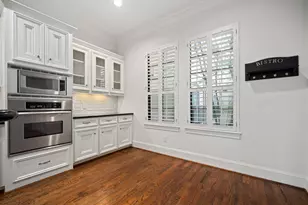 1918 W Bell St, Houston, TX 77019 - Photo 19