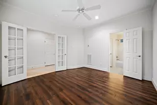 1918 W Bell St, Houston, TX 77019 - Photo 7
