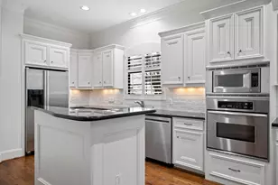 1918 W Bell St, Houston, TX 77019 - Photo 25