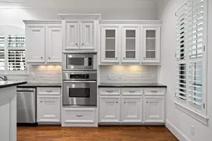 1918 W Bell St, Houston, TX 77019 - Photo 29