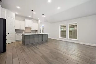 2122 Germander Ln, Fulshear, TX 77423 - Photo 9
