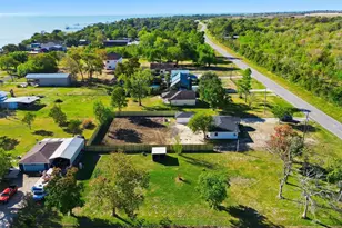 10036 Tri City Beach Rd, Baytown, TX 77523 - Photo 25