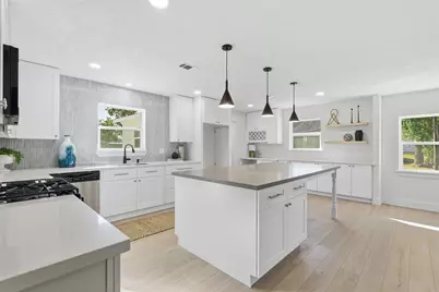 10036 Tri City Beach Road, Baytown, TX 77523 - Photo 9