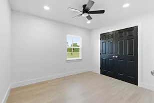 10036 Tri City Beach Rd, Baytown, TX 77523 - Photo 19