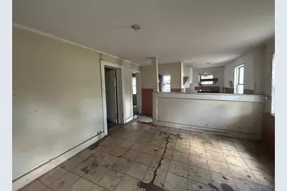 302 E Wayside Avenue, Wharton, TX 77488 - Photo 5