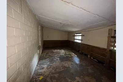 302 E Wayside Avenue, Wharton, TX 77488 - Photo 21