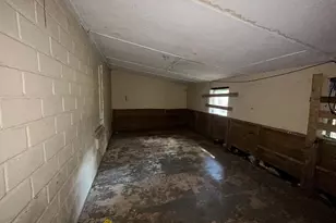 302 E Wayside Ave, Wharton, TX 77488 - Photo 21