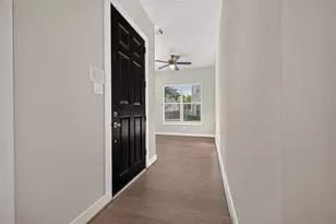 8802 Hollister Pine Ct, Houston, TX 77080 - Photo 9