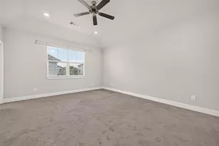 8802 Hollister Pine Ct, Houston, TX 77080 - Photo 37