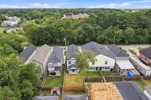 8121 Venus St, Houston, TX 77088 - Photo 45