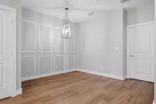 8121 Venus St, Houston, TX 77088 - Photo 3