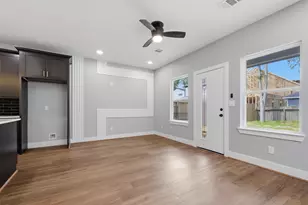 8121 Venus St, Houston, TX 77088 - Photo 13