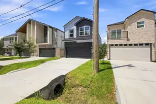 8121 Venus St, Houston, TX 77088 - Photo 41