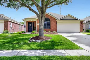 7819 Summer Dale Dr, Rosenberg, TX 77469 - Photo 1