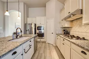 2626 Ivy Wood Ln, Conroe, TX 77385 - Photo 9