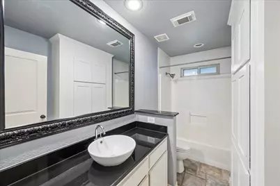 1215 Westglen Drive, Alvin, TX 77511 - Photo 17