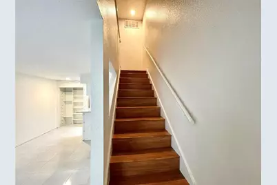 2100 Wilcrest Drive #123, Houston, TX 77042 - Photo 9