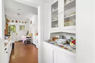 3703 Graustark St, Houston, TX 77006 - Photo 15