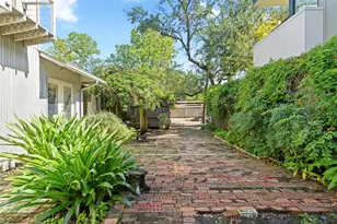 3703 Graustark St, Houston, TX 77006 - Photo 33