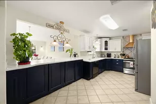 7911 Jonquil Dr, Texas City, TX 77591 - Photo 11