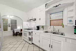 4901 Wharton Dr, Galveston, TX 77551 - Photo 5