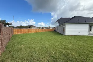 8835 Early Morning Wy, Rosharon, TX 77583 - Photo 7