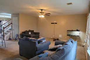 3130 Cambridge Meadows Ln, Dickinson, TX 77539 - Photo 7