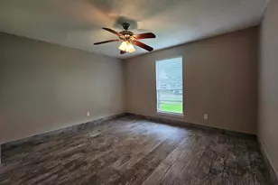 212 Harold Ln, Baytown, TX 77521 - Photo 21