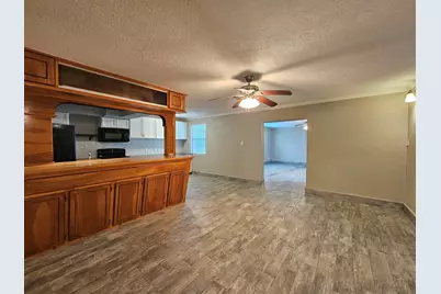 212 Harold Lane, Baytown, TX 77521 - Photo 5