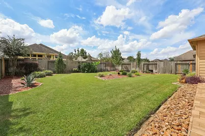 2710 Camden Hill Lane, Pearland, TX 77089 - Photo 37