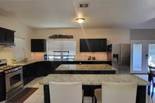 9734 La Vista Dr, Houston, TX 77041 - Photo 11