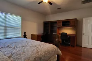 9734 La Vista Dr, Houston, TX 77041 - Photo 19