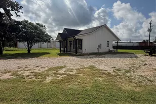 7235 Commerce St, Iola, TX 77861 - Photo 3