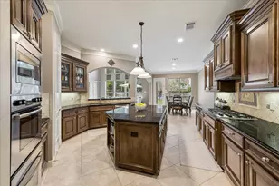 6103 Rustic Creek Ln, Kingwood, TX 77345 - Photo 11