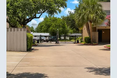 10811 Richmond Avenue #30, Houston, TX 77042 - Photo 21