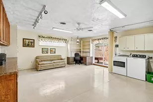 2803 Rockarbor Dr, Houston, TX 77063 - Photo 25