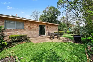 2803 Rockarbor Dr, Houston, TX 77063 - Photo 27