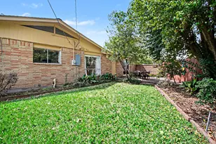 2803 Rockarbor Dr, Houston, TX 77063 - Photo 33