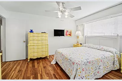 2803 Rockarbor Drive, Houston, TX 77063 - Photo 23