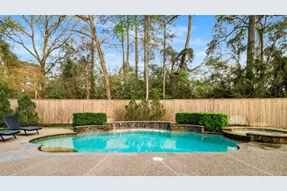 2 Lenox Hill Drive, The Woodlands, TX 77382 - Photo 37