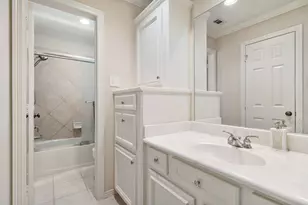 2 Lenox Hill Dr, The Woodlands, TX 77382 - Photo 45