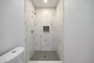 5033 Doolittle Blvd, Houston, TX 77033 - Photo 13