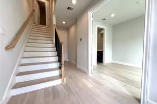 2745 Providence St, Houston, TX 77020 - Photo 3