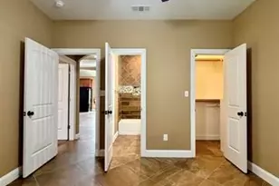 2850 Amber Ave, Groves, TX 77619 - Photo 25