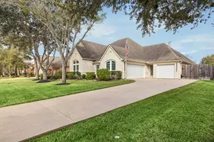 2905 Cedar Ridge Trail, Friendswood, TX 77546 - Photo 3