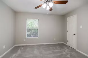199 S Delta Mill Cir, The Woodlands, TX 77385 - Photo 11